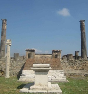 Journey Through Time: Exploring the Temple of Apollo in Pompeii